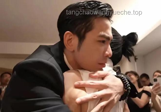 俞灝明曬鉆石牽手照，疑似和王曉晨官宣結婚，你的祝福準備好了嗎？