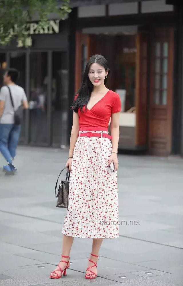如何通過自信氣質讓穿搭更出彩
