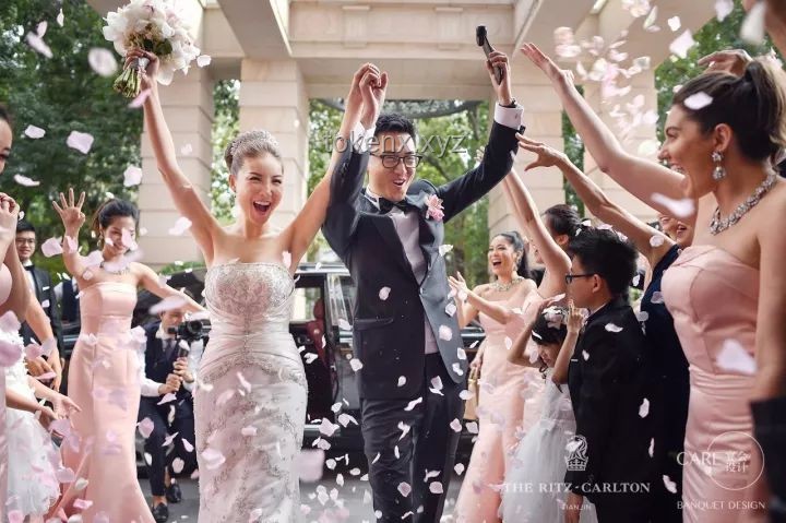 **【轟】那場讓本小姐親歷的婚禮風波！??**