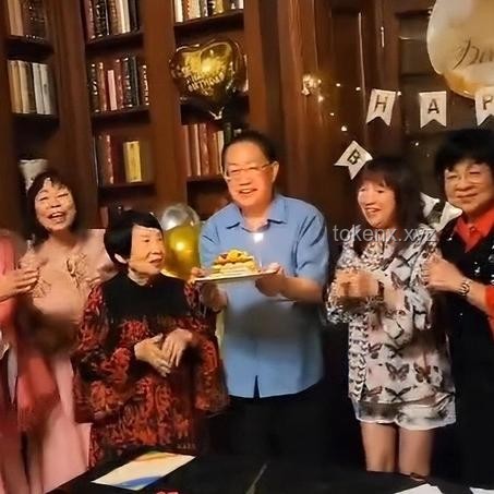 母親跌倒六天悲劇背后的社會養老趨勢預測