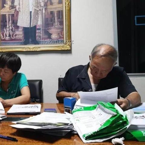丈夫偽造車禍殺妻與正常車禍報警求助的對比分析：人性、法律與社會影響
