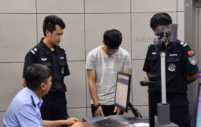 **男子殺母親女友后帶嫂子潛逃32年：犯罪動機、逃逸行為與社會影響深度對比分析**
