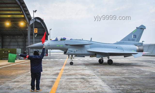 國防部回應殲-10CE擊落多架戰機傳聞：謠言止于智者，真相需明辨