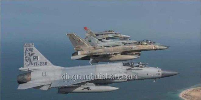 中國網紅神曲“打臉”印天價戰機：巴鐵官方下場玩梗，全球網友集體狂歡！