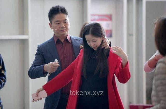 **劉強東與奶茶妹妹的家鄉(xiāng)情懷：如何以家鄉(xiāng)為傲，共筑夢想**