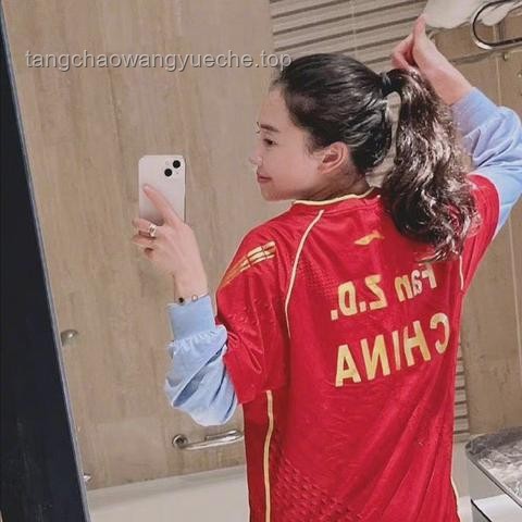 樊振東0-2落后選擇更換球衣：戰(zhàn)術與心理的雙重逆轉策略深度分析