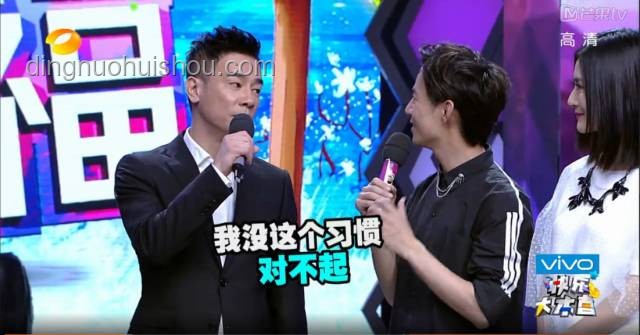 ??舞臺淚光的創(chuàng)意交響：陳小春與鄭伊健的情感共鳴創(chuàng)新解讀