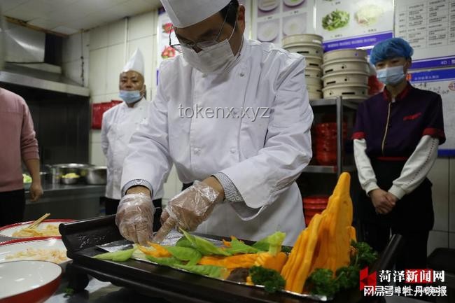 特廚探店解析：廚師的職責(zé)與實(shí)踐—以魯菜根為例