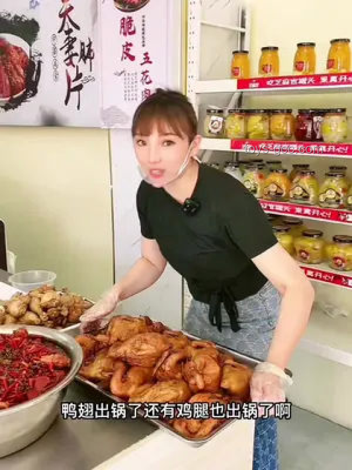 小宇海邊的熟食革命：跨界創新的美食奇遇