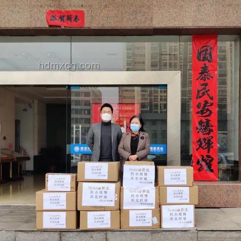 假如所有暖心故事發生在同一天：情感濃度與社會影響的對比
