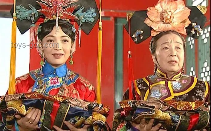為何童年視角轉變：從厭惡容嬤嬤到共情理解
