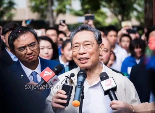 孩子追星看多場演唱會，家長應否支持？