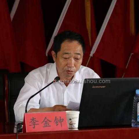高考首日張桂梅小喇叭送考，堅(jiān)守教育初心
