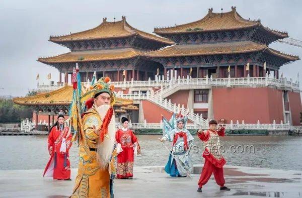 清明上河園革新演繹：猴戲新解，重塑文化傳承