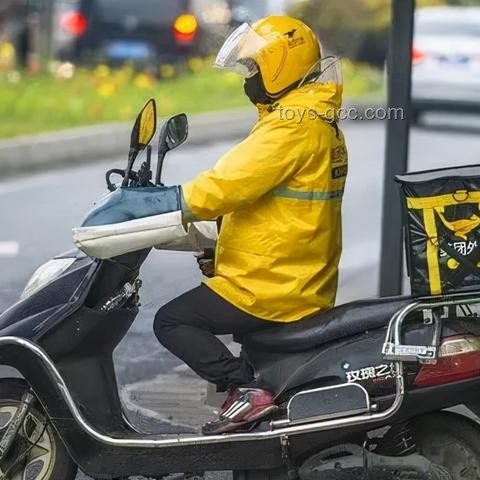 紅綠燈路口電動車停車線前違規心態解析與應對指南