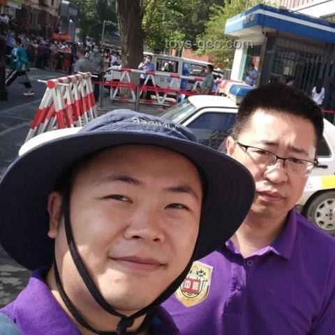 送考這一幕太暖了：社會溫情與教育關懷的深度剖析