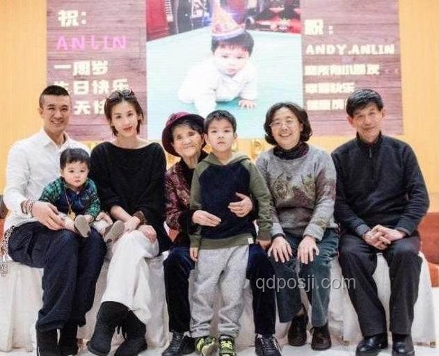 賈乃亮黃圣依初戀話題將引領娛樂新風尚？