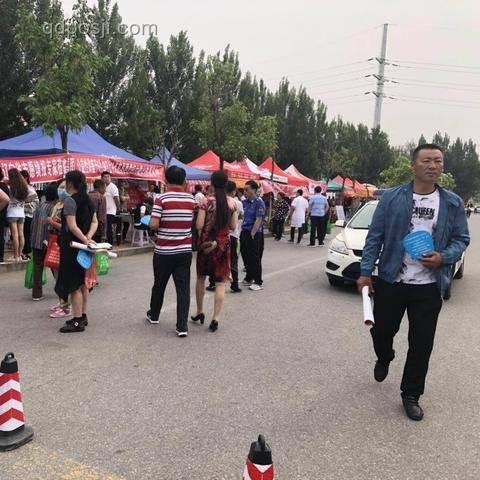 家長們考場外花樣整活問題解決方案