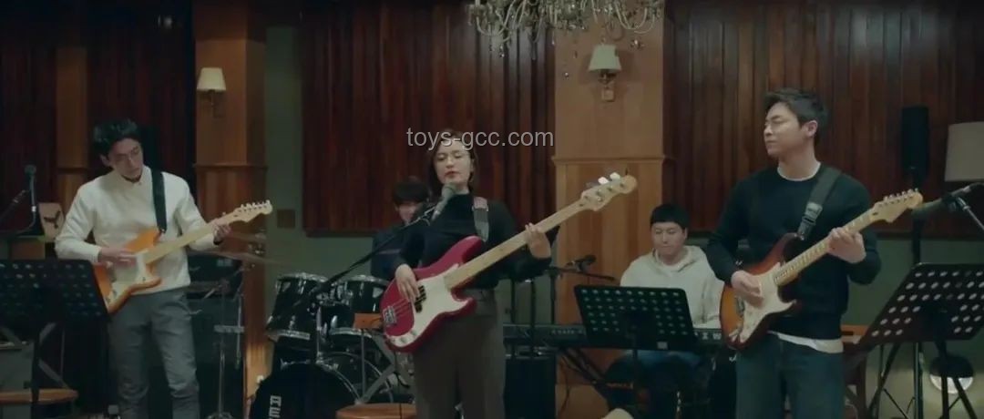 《神的說唱》跨界啟示：藍豆進行曲下的廢話文學創新演繹