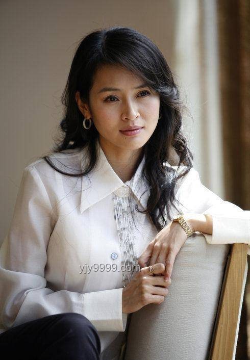 演員秦海璐在《人民日報》撰文：探討表演藝術三“懂”