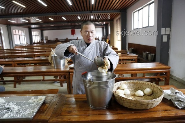 文班亞馬少林寺剃發修行探秘