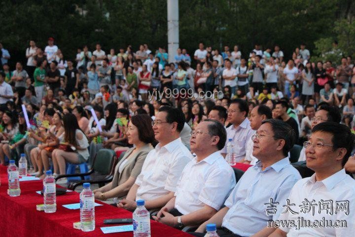 吉林大學歌手大賽現場：校園文化活動的璀璨明珠與行業啟示