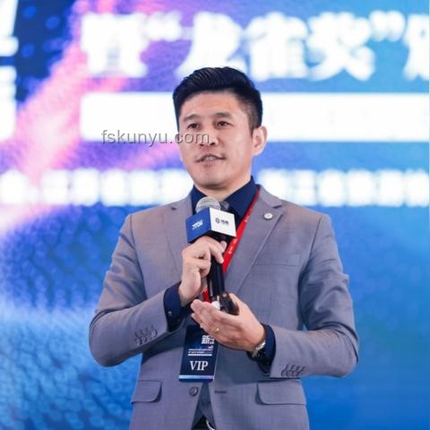 跨界重構：解鎖創新思維的無限可能{關鍵詞}