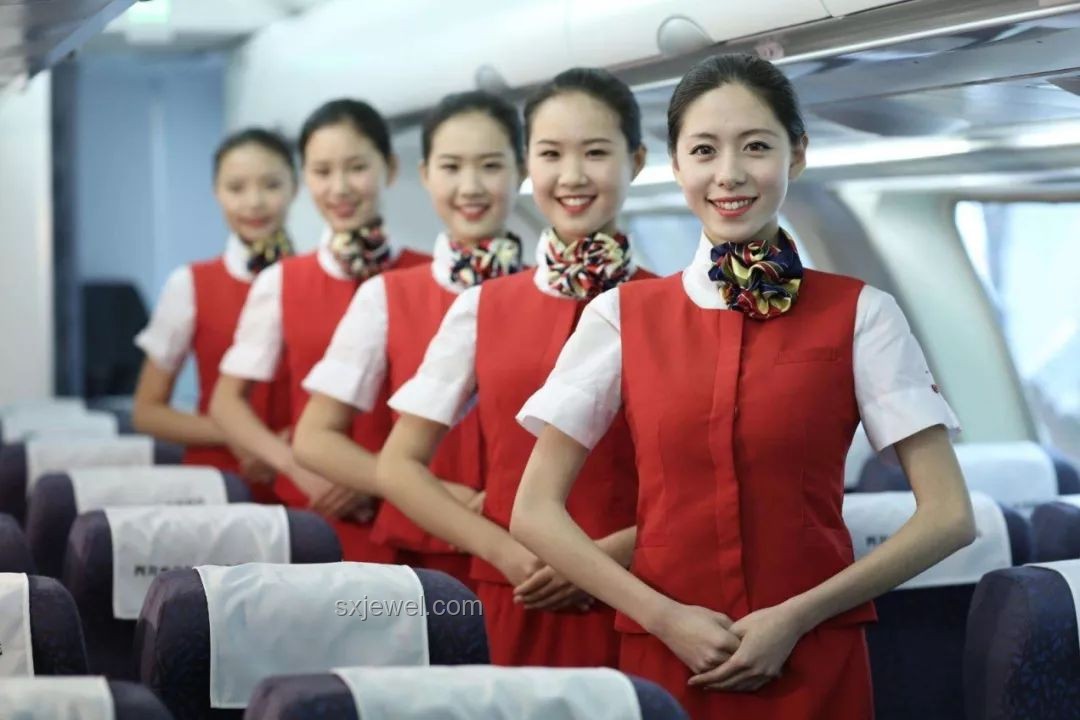 美國男子假冒空乘免費飛行34次事件解析