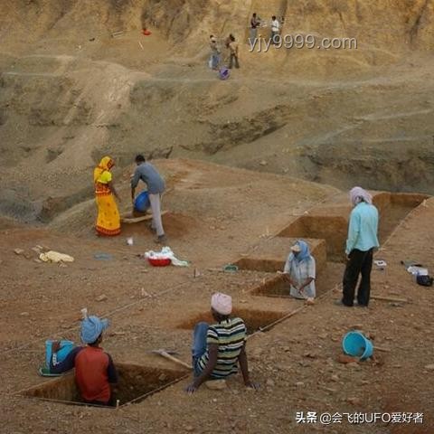 印度客機墜毀事件趨勢預測：生還幾率與后續影響