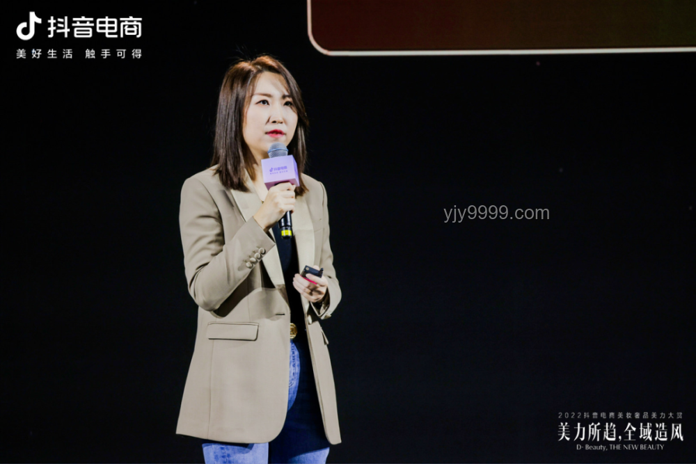 白鹿曾舜晞抖音共創引領影視宣發新趨勢