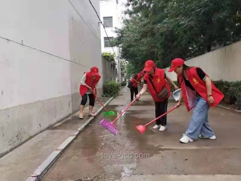 已婚博士后騙情案：高?；貞?yīng)與道德倫理審視