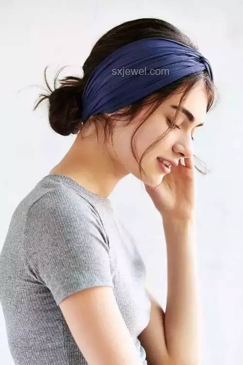 “發(fā)型密碼：解鎖‘會(huì)打扮’與‘不打扮’的創(chuàng)新視角”