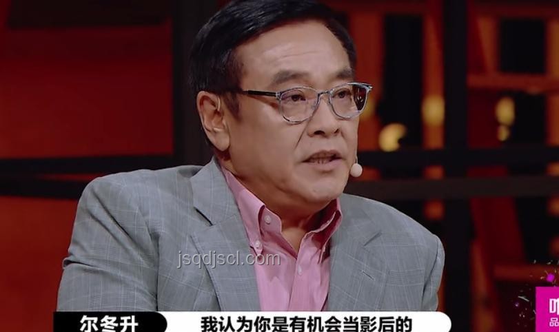 爾冬升父女年齡差熱議背后的家庭觀念新趨勢