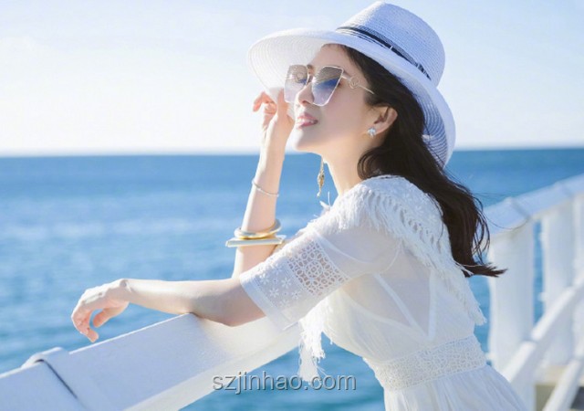 章子怡攜女醒醒上影節之旅：親子同行的閃耀時刻?