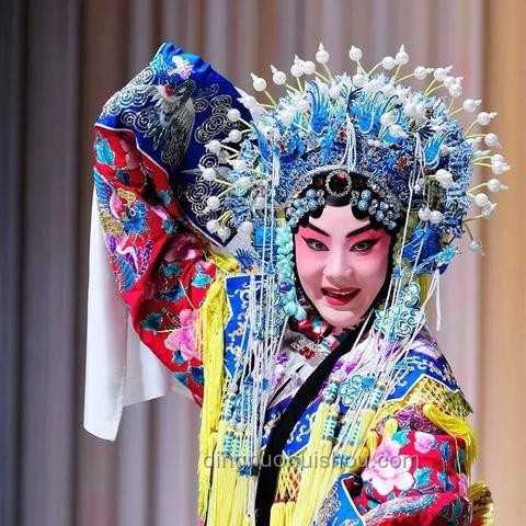 楊玉環赴荔枝產地對唐代宮廷及社會影響洞察