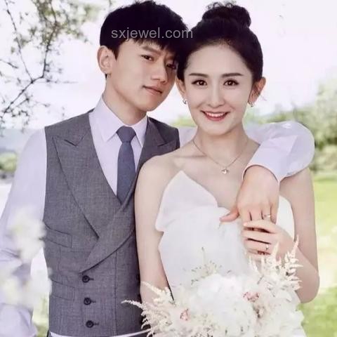 謝娜回應張杰“怎么不早點說”事件剖析