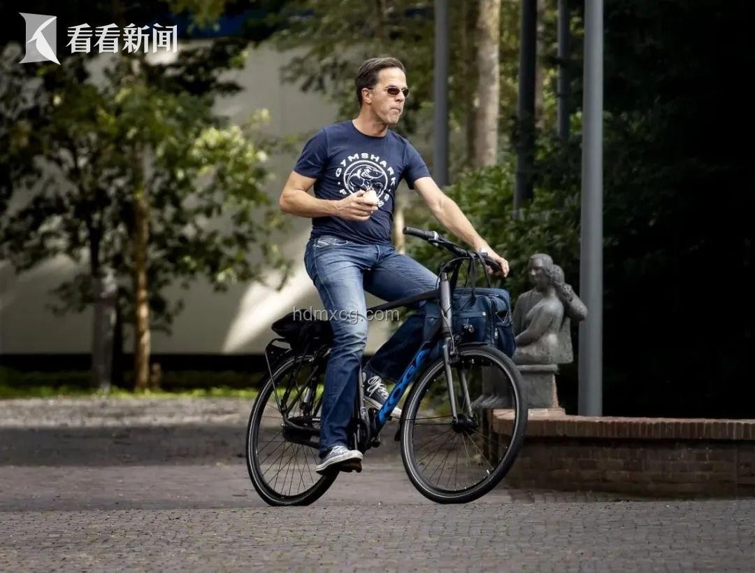 自行車通勤騎行時，防御“鬼探頭”等突發情況的技巧深度分析