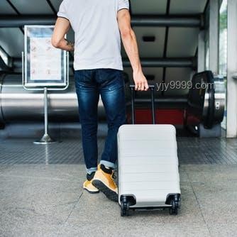 剛想提離職卻遇公司裁員：等裁員還是主動(dòng)離職？