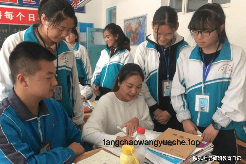 《學(xué)生就業(yè)市場的抽象變局與洞察》