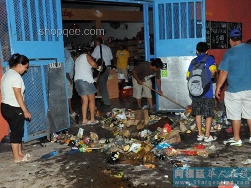 網傳懷集水災后零食店遭哄搶事件深度分析