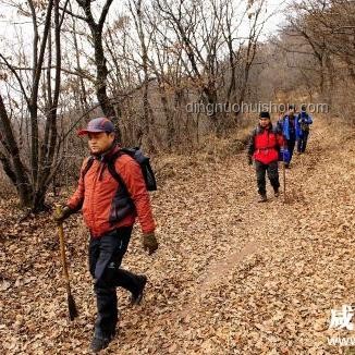 臺灣網紅館長游覽大陸隨行記者發聲案例研究