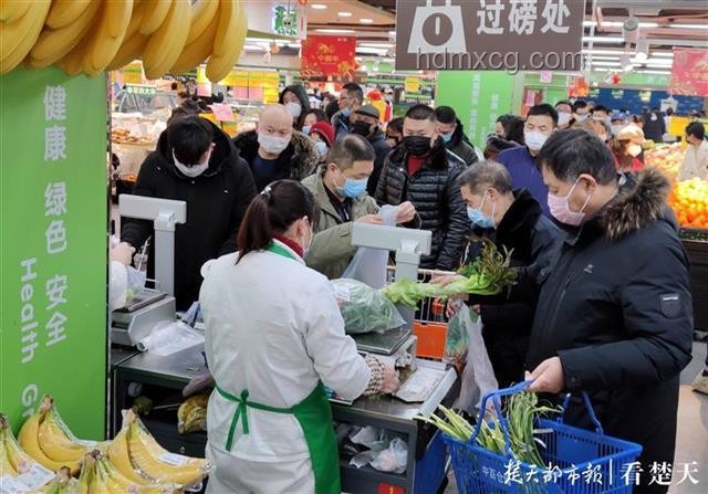 懷集趙一鳴零食店：洪水中的堅守與風波