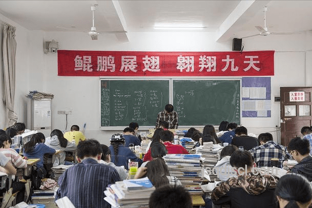 北大退學復讀清華現象透視：教育選擇與個性追求