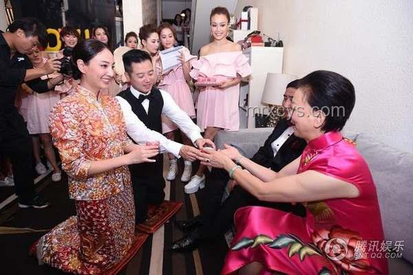 當三十個兄弟結婚穿了最帥的一套過來：婚禮兄弟團的時尚盛宴