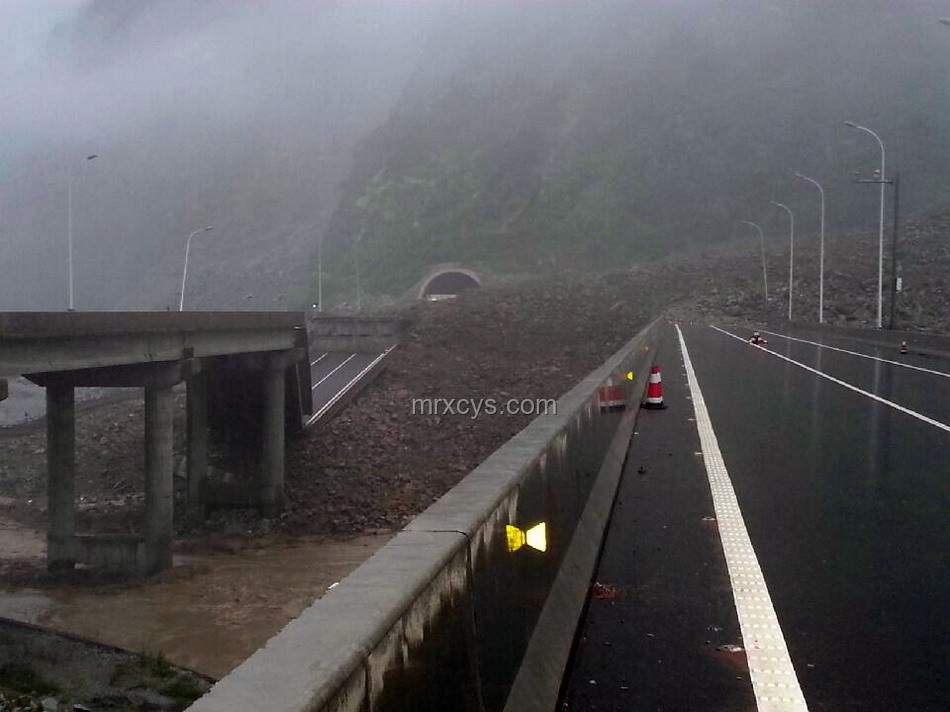廈蓉高速大橋垮塌問題解決方案