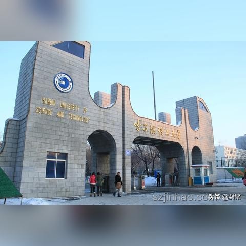 哈工程招生辦與張雪峰的招生宣傳風格對比
