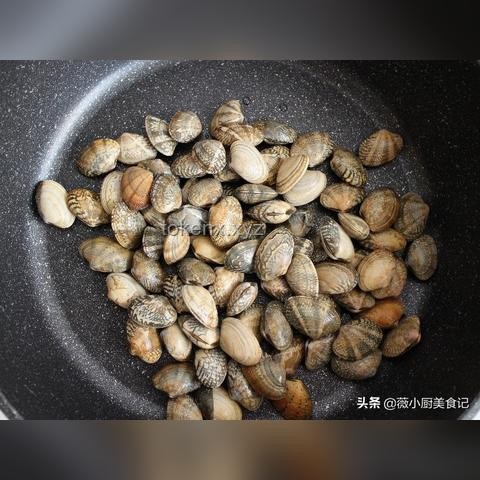 自帶鮮味食材大揭秘，讓你的餐桌美味升級！??,海鮮,鮮美,食材探索,烹飪樂趣