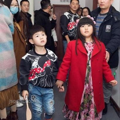 沙溢兒子安吉14歲近照曝光：成長點滴與育兒感悟