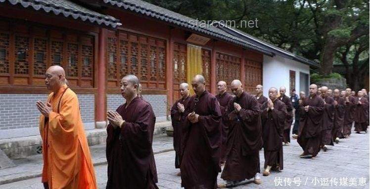 五臺山和尚扔米事件后的宗教形象重塑趨勢
