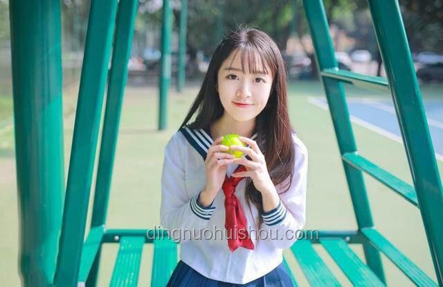 被女生倒追與傳統追求體驗對比分析